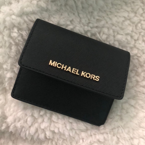 mini mk wallet
